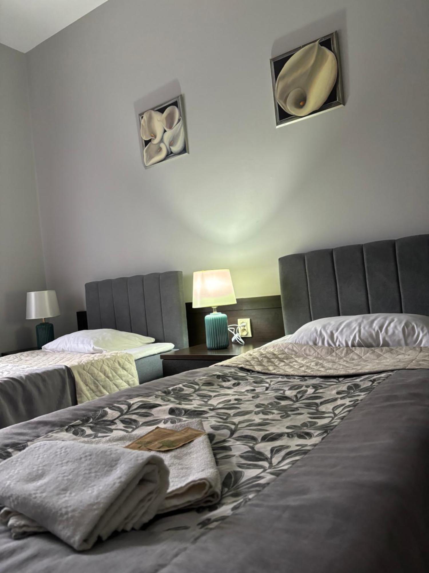 Hotel Chrobry Łęczyca Extérieur photo
