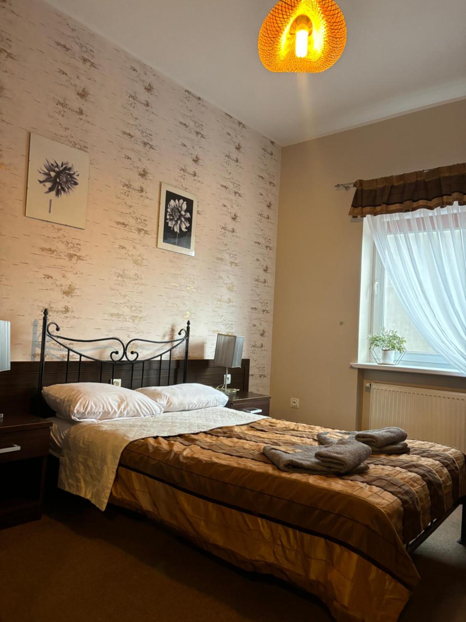 Hotel Chrobry Łęczyca Extérieur photo
