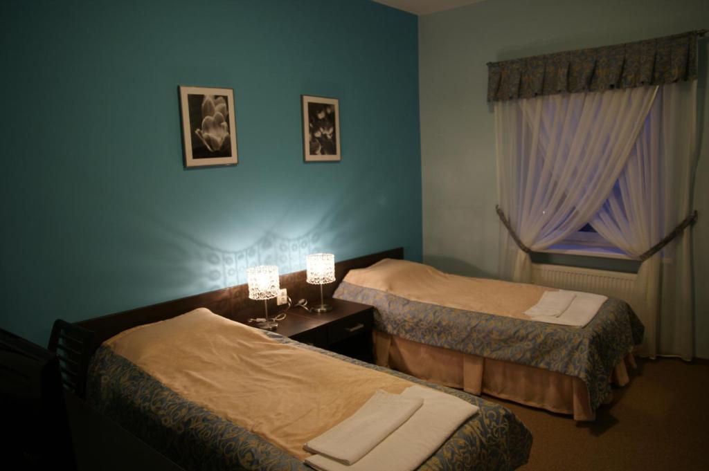 Hotel Chrobry Łęczyca Chambre photo